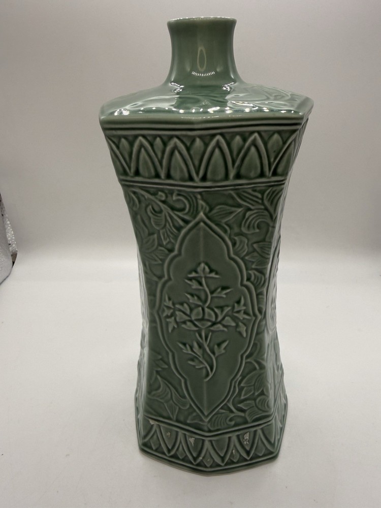 Ceramic Celadon Octagonal Bottle Leegangju, Korean Luck