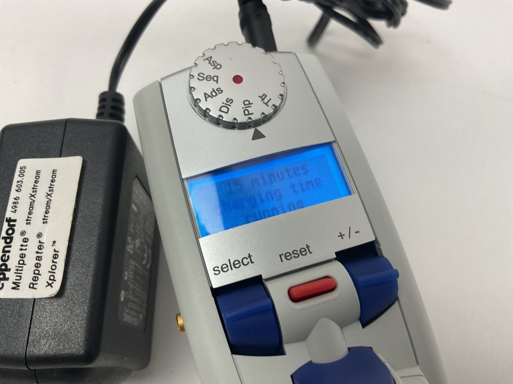 Eppendorf M13454B Repeater Xstream Electronic Repeating Pipette Lab