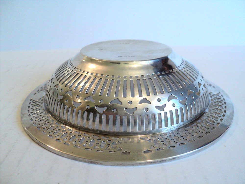 WATSON STERLING SILVER PIERCED DECORATED 5.5" CANDY DISH / BOWL