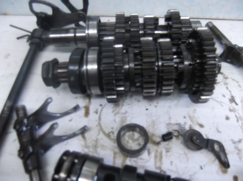 KAWASAKI GPZ250 SCORPION GEARBOX