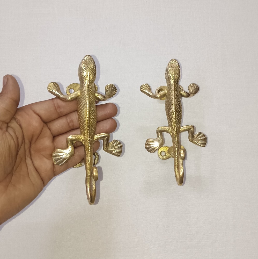 Reptile Lizard Kitchen Cabinet Pull with Hook Brass Animal Window Knob Set DM134