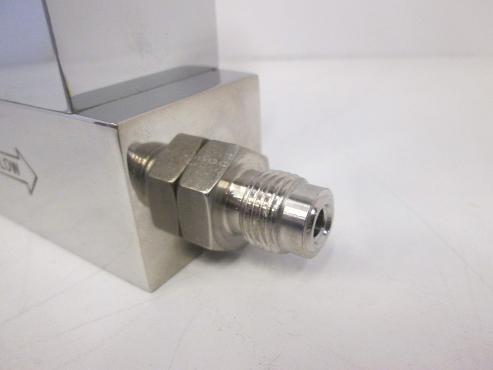 Unit Instruments, UFC-2000, Mass Flow Controller, 10 SLM, N2O, Used