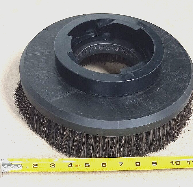 11" Disc Natural Bristle Brush - Demo