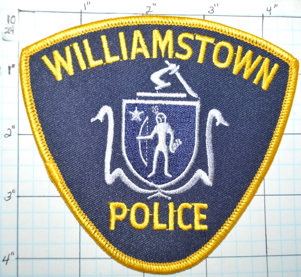 MASSACHUSETTS, WILLIAMSTOWN POLICE DEPT PATCH