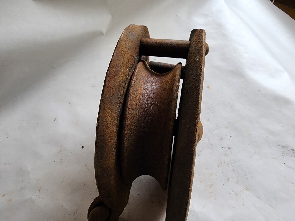 Vintage Steel Rope Pulley with Hook Rustic Decor