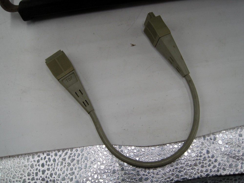HP 1600A Logic State Analyzer W/Manual