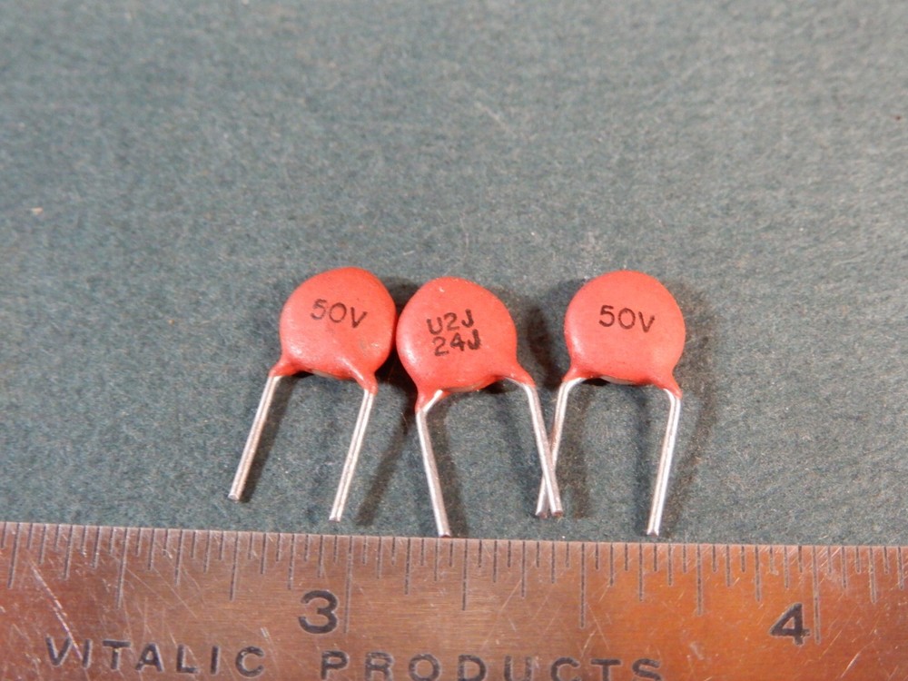 Ceramic Disc Capacitors 24pf 50V Qty 100 NOS U2J