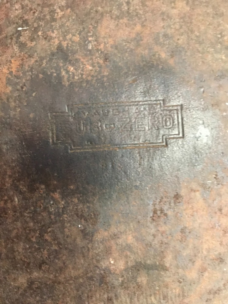 Vintage Rusty Vaughan Sub-Zero Double Bit Axe 3 lb.