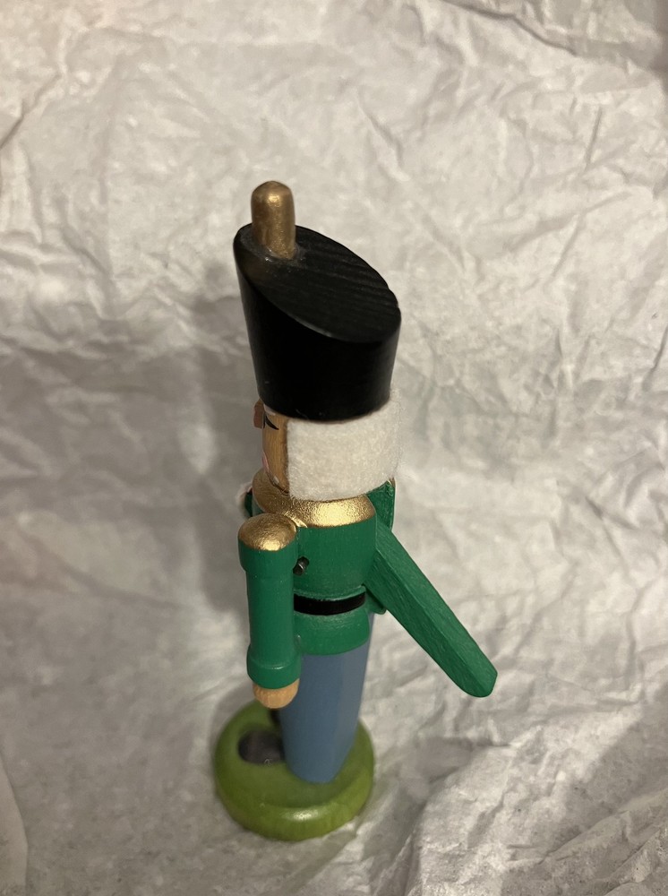 Echte erzgebirgische handarbeit 3" nutcracker