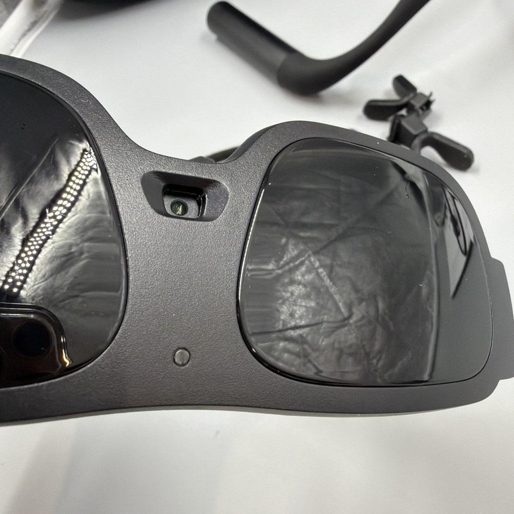 eSight Go - Assistive Digital Vision Devise Glasses -Used