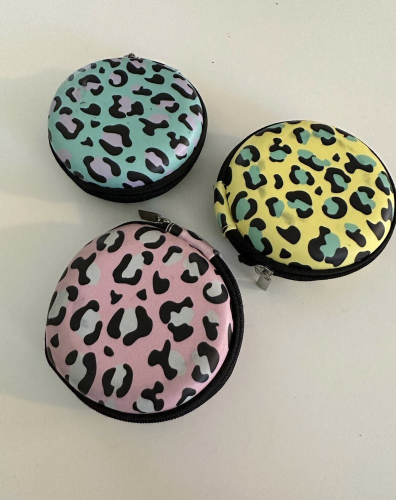3 Small Zippered Pouches Earbuds Holders