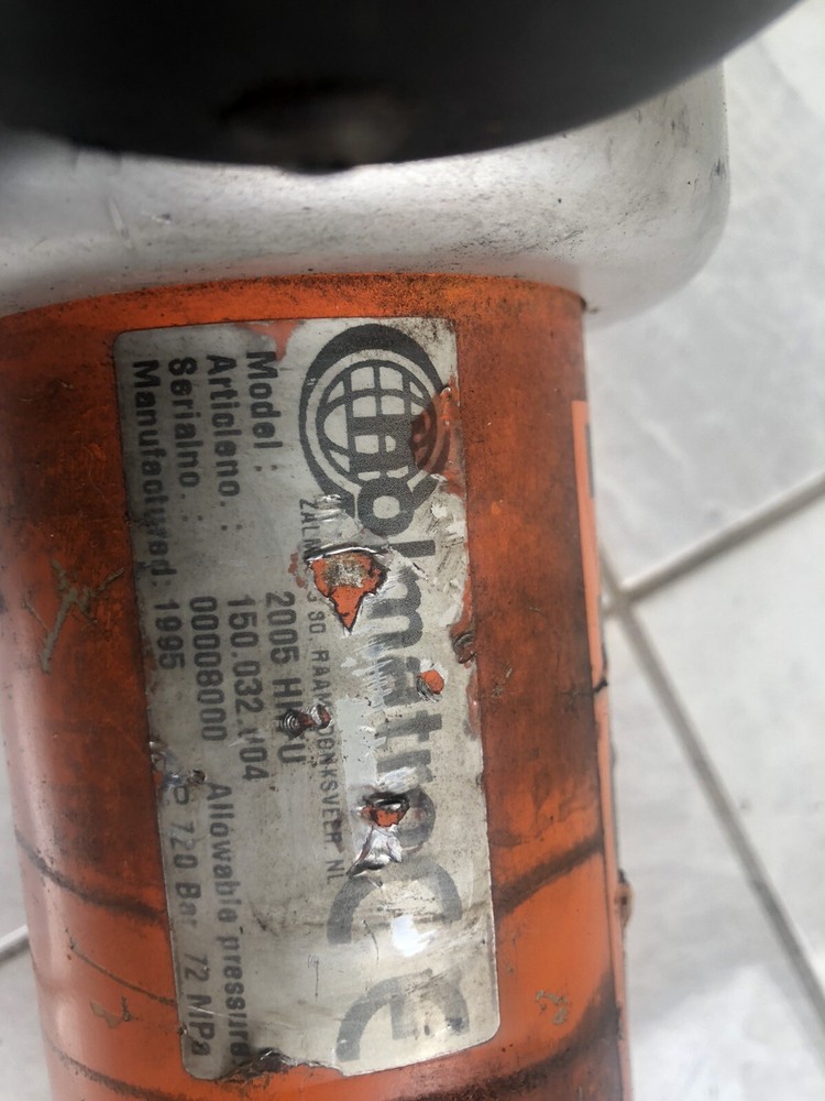 Holmatro Model 2004 Hydraulic Ram Rescue Tools