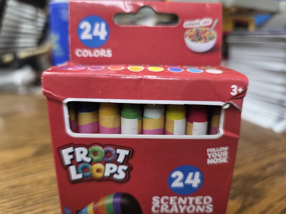 Front Loops Scented Crayons 24pack