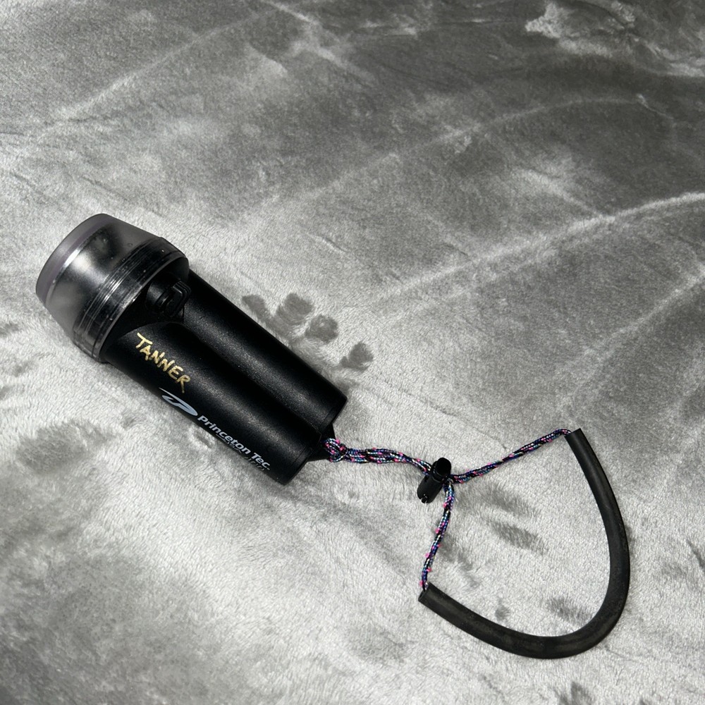 Princeton Tec 400 Dive Light Black For Parts Untested