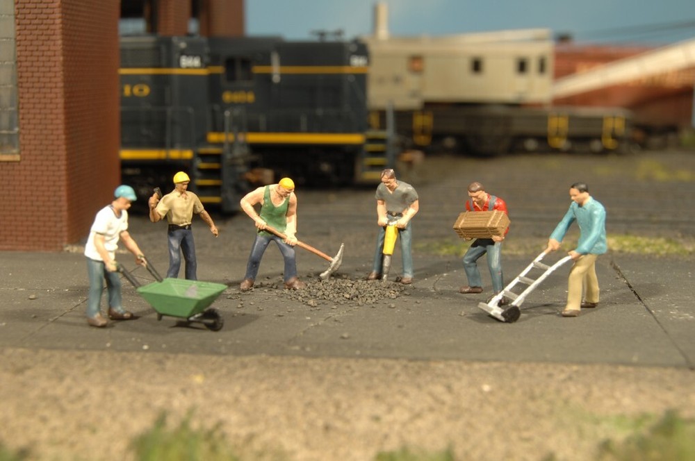 Bachmann O Scale CONSTRUCTION WORKERS - 6 Pieces  33155  NIB NEW