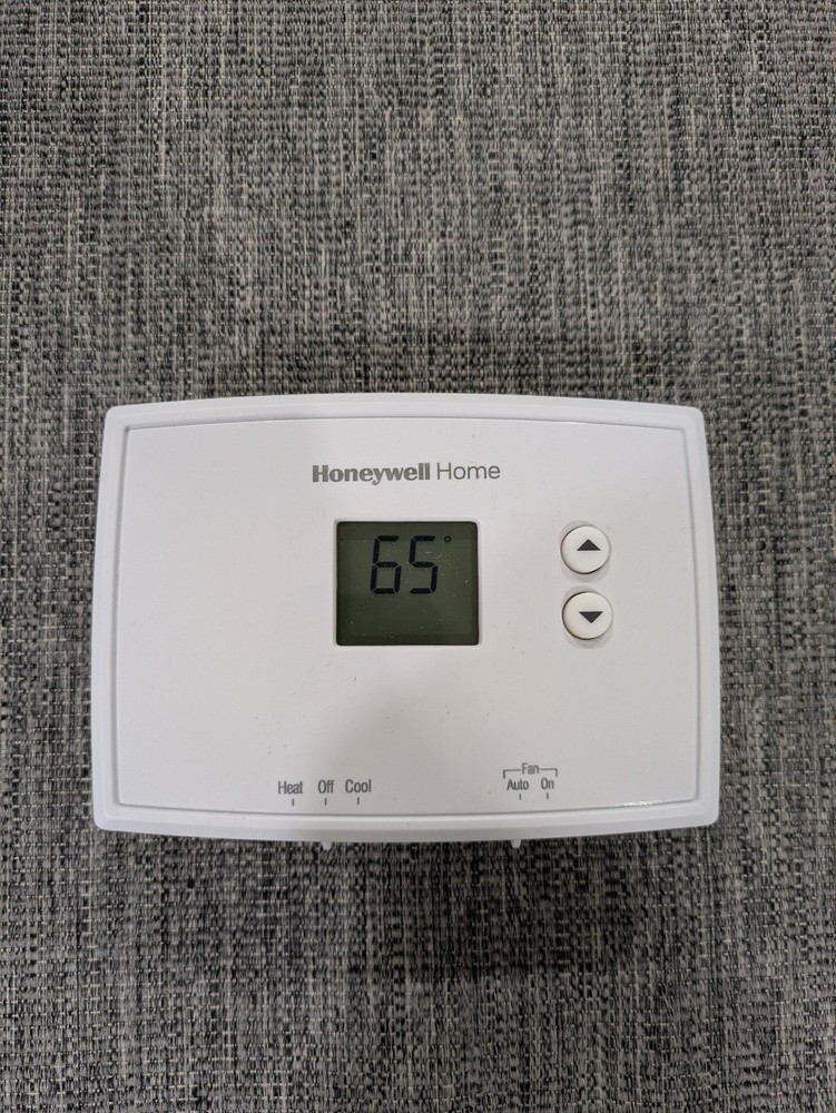 Honeywell Home RTH111B Non-Programmable Thermostat.