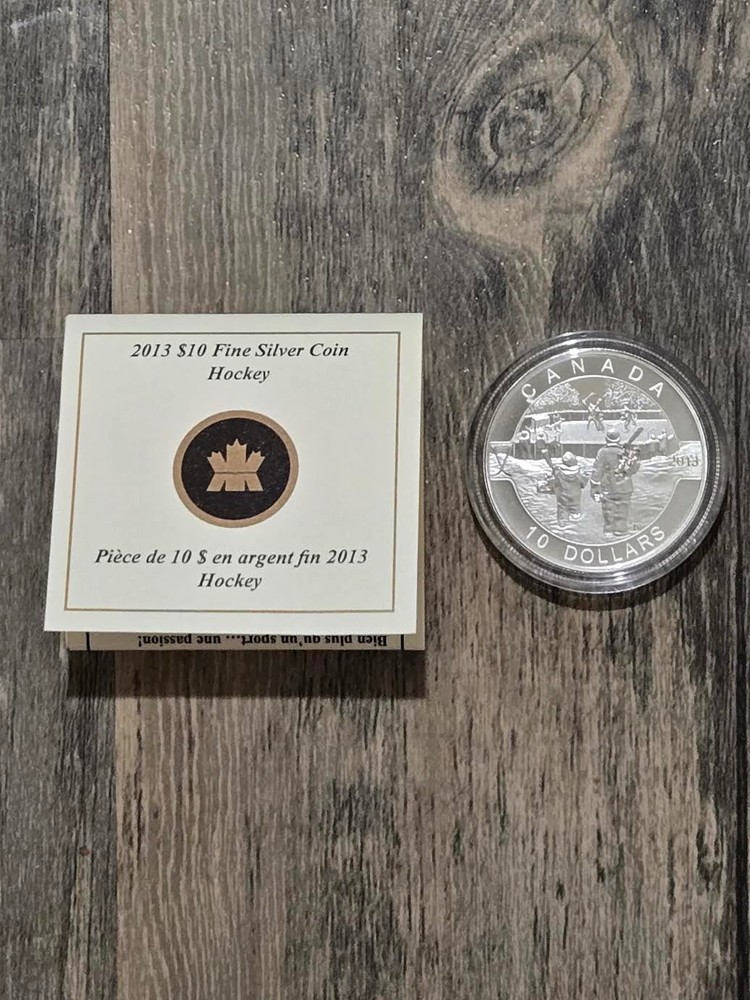 2013 $10 Fine Silver Coin Hockey Extremely Fine Condition