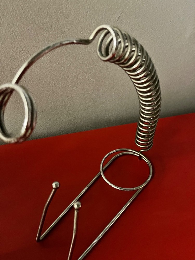 Vintage single wine bottle holder metal spring rack