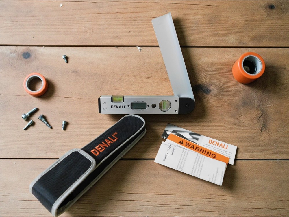 Denali Electronic Angle Protractor Angle Range 0-185° w/ Case & Manual