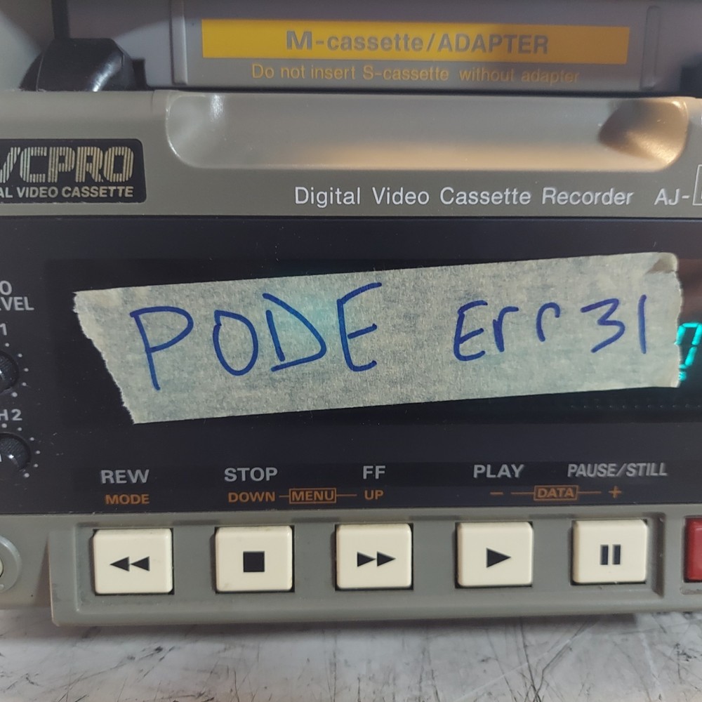 Panasonic AJ-D250P Digital Video Cassette Editor