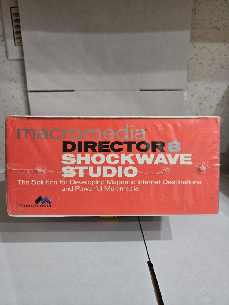 macromedia DIRECTOR 8 SHOCKWARE STUDIO_FULL VERSION_FOR WINDOWS & MAC