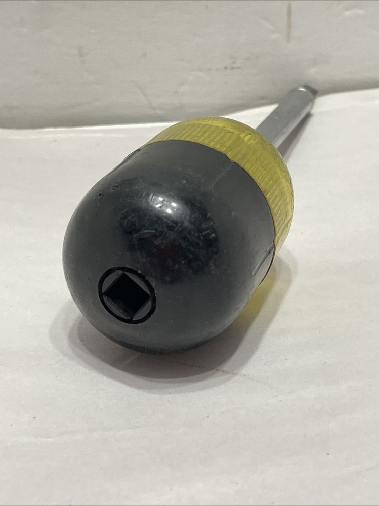 Vintage Ratcheting Screwdriver with Phillips Bit