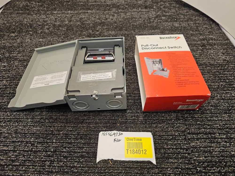 Diversitech DDS-30 Pull-Out Disconnect Switch 30A Fusible Fuse Box