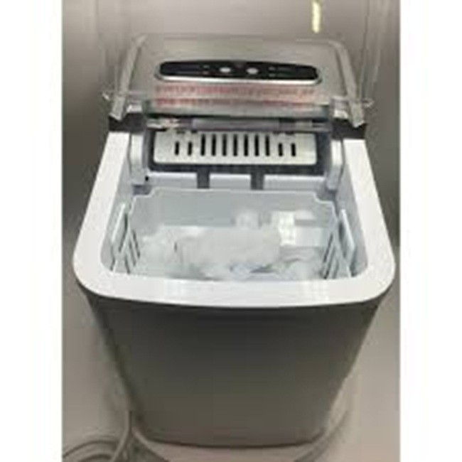 Insignia™ - Portable Ice Maker with Auto Shut-Off - Silver