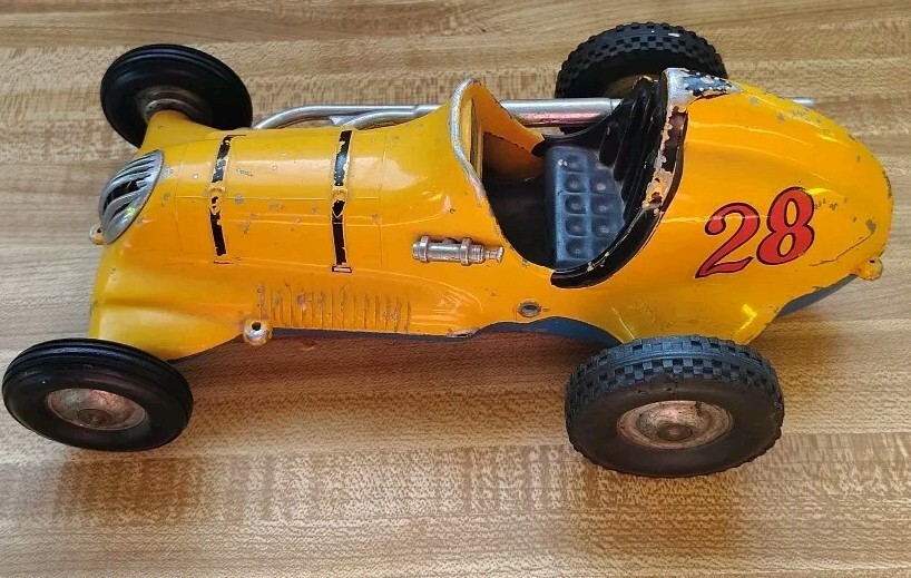Roy Cox Thimble Drome Champion 28 tether car