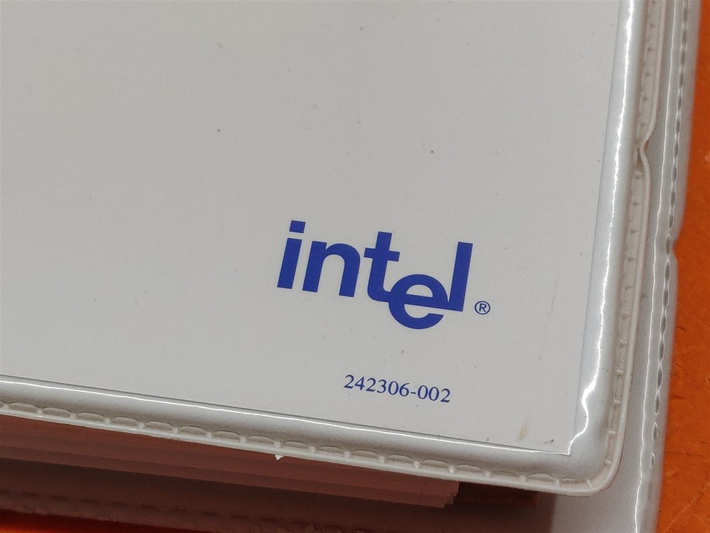 ⭐️⭐️⭐️⭐️⭐️ Vintage Intel 1994 Teacher's Guide - The Journey Inside: The Computer