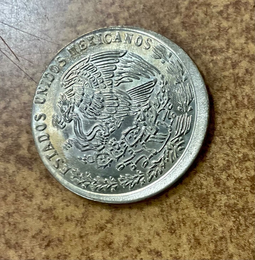 1975 MEXICO 20c. ERROR Off Center Strike