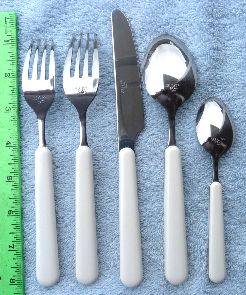 STUDIO NOVA Stainless Floral on Cream Resin handle 5 piece place setting