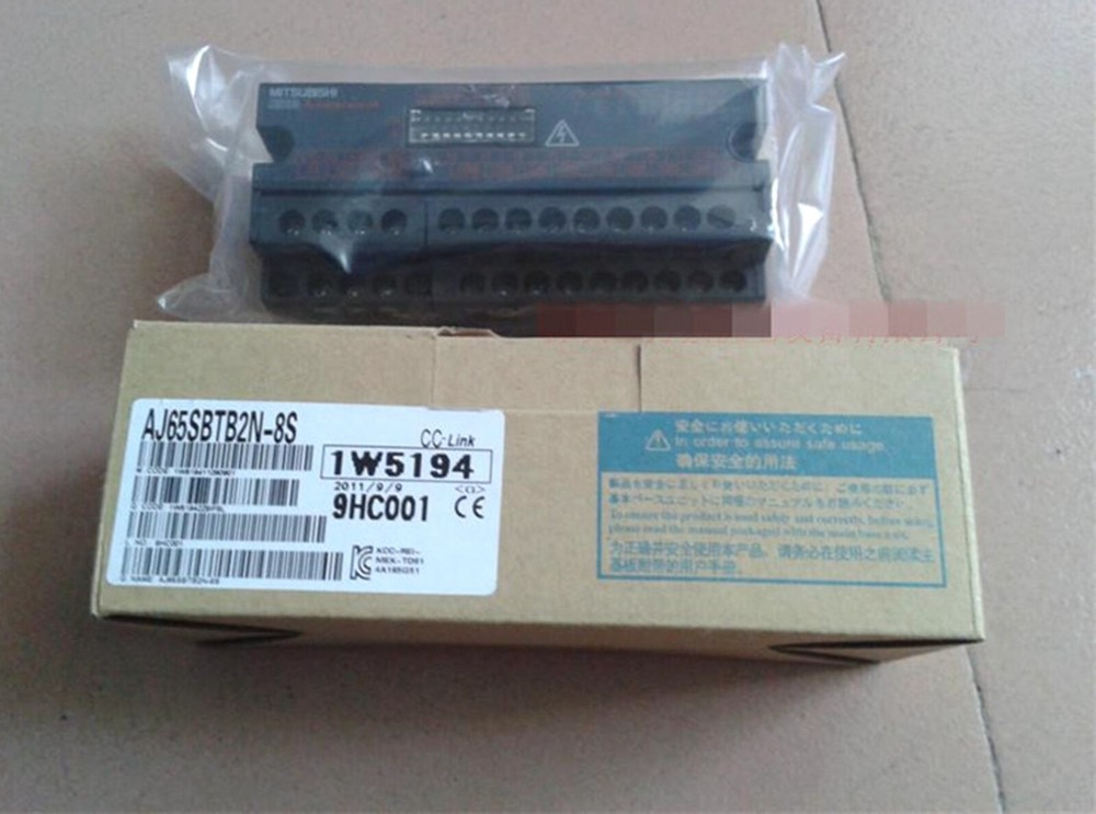 NEW MITSUBISHI AJ65SBTB2N-8S CC-Link System Small Type Remote I/O Module