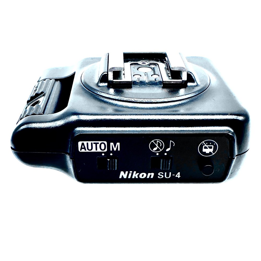 MINT Nikon SU-4 Wireless Flash Controller with SG-2 Diffuser in Bag