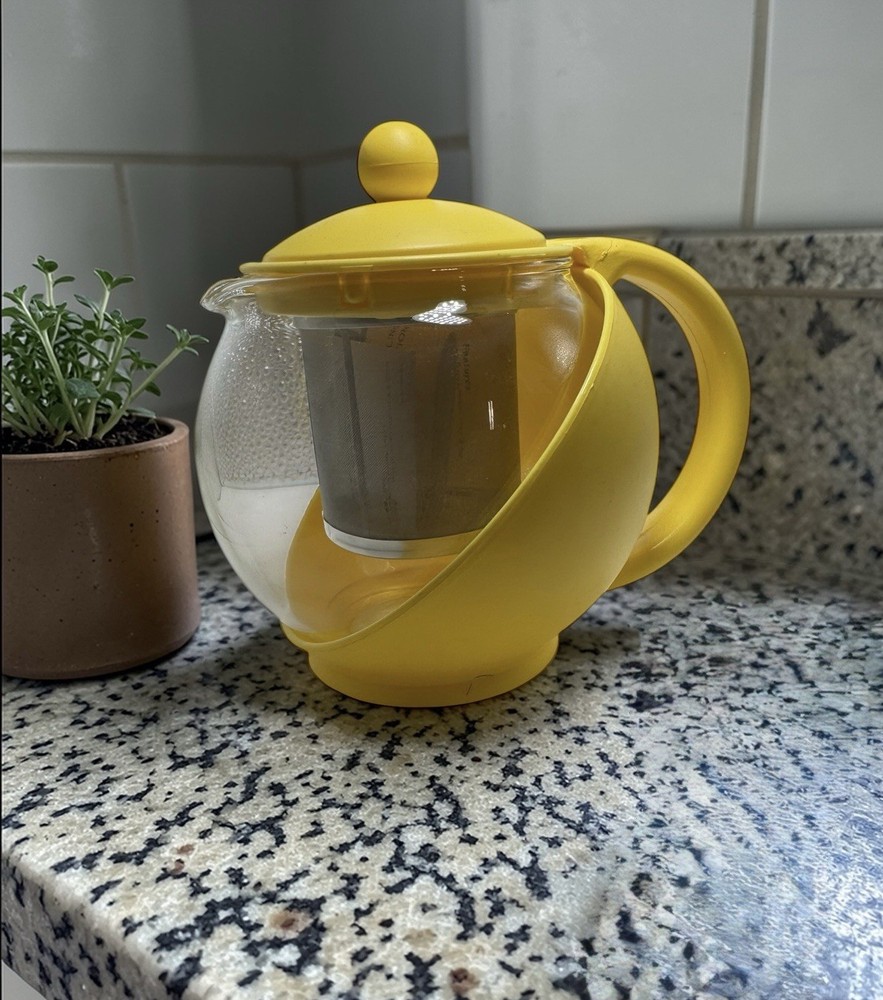 Yellow Tea Ball Diffuser Holder Glass Teapot Plastic Half Moon Infuser Taiwan