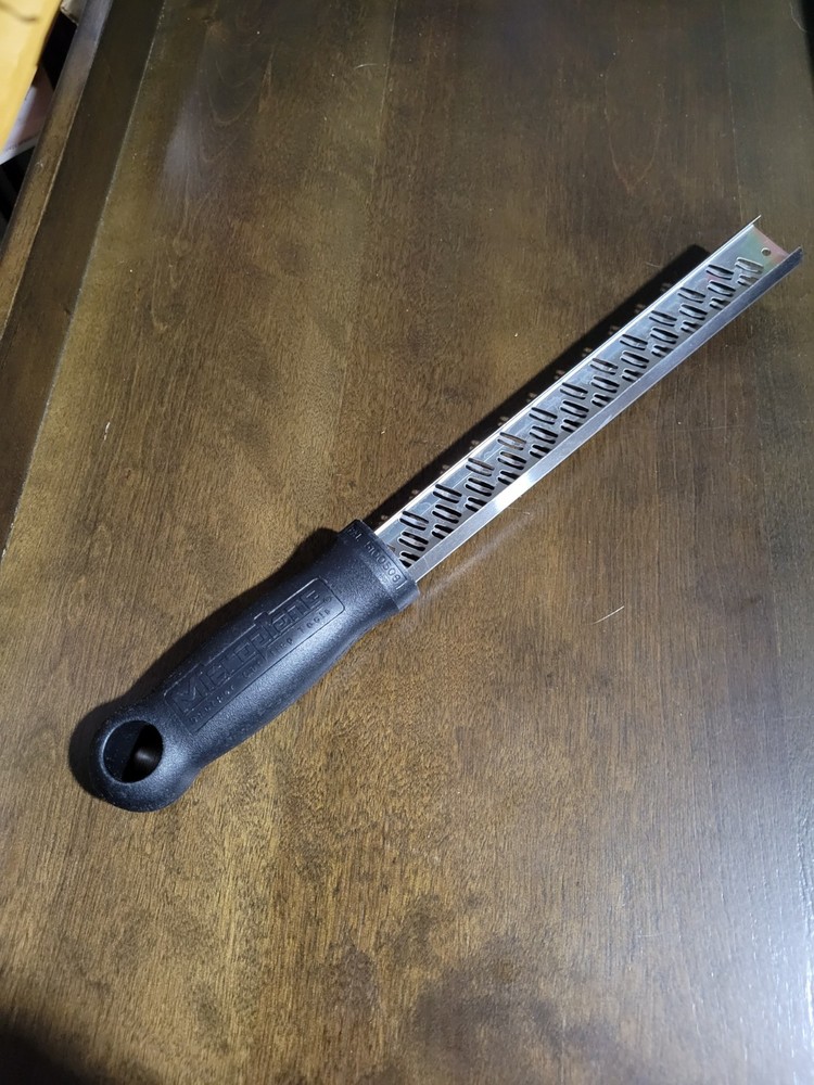 Microplane Sharper Cutting Tools Zester Grater With Handle