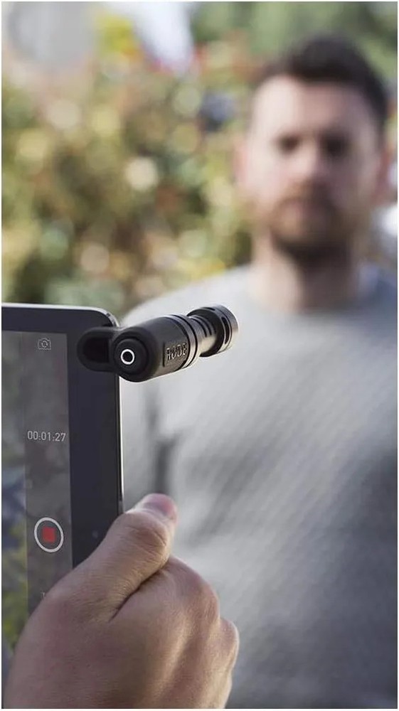 Rode VideoMic Me Compact Microphone with Rode WS9 Green Windshield