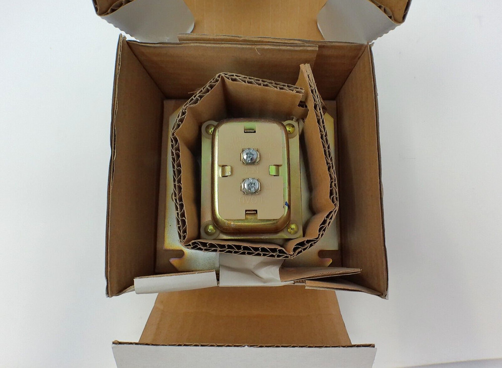 Honeywell AT72D 1006 Transformer