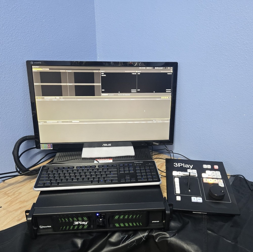 NewTek 3Play 3PXD425 with Control Surface Unit (INV02-BINZ001B)
