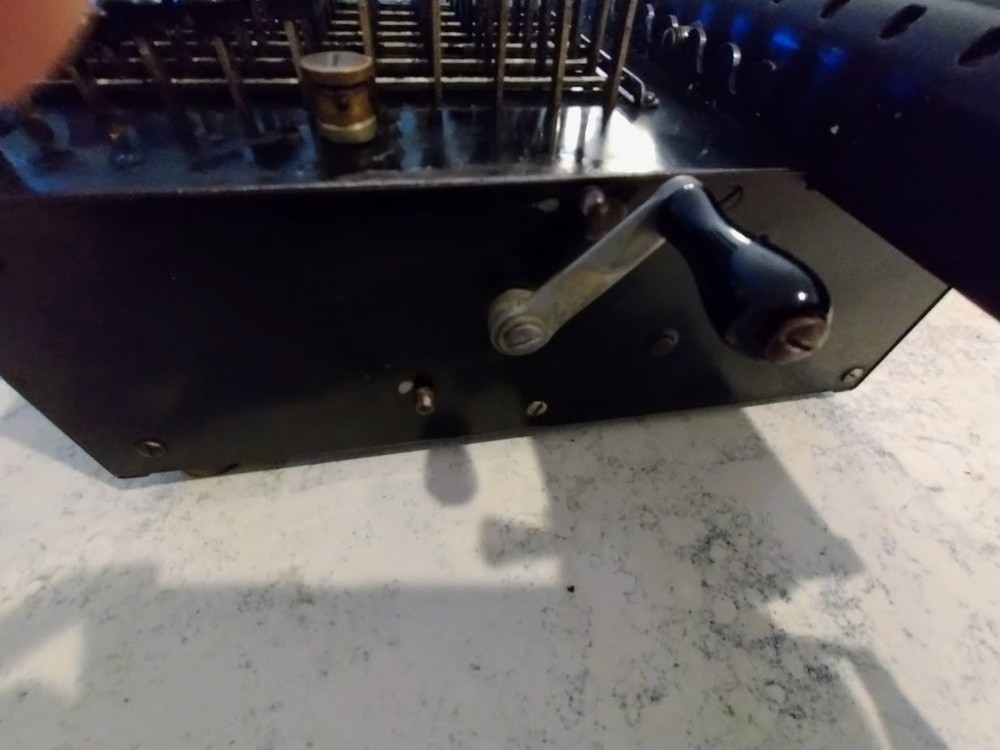 Antique fully working 1918 Monroe Calculator Model G / Adding Machine