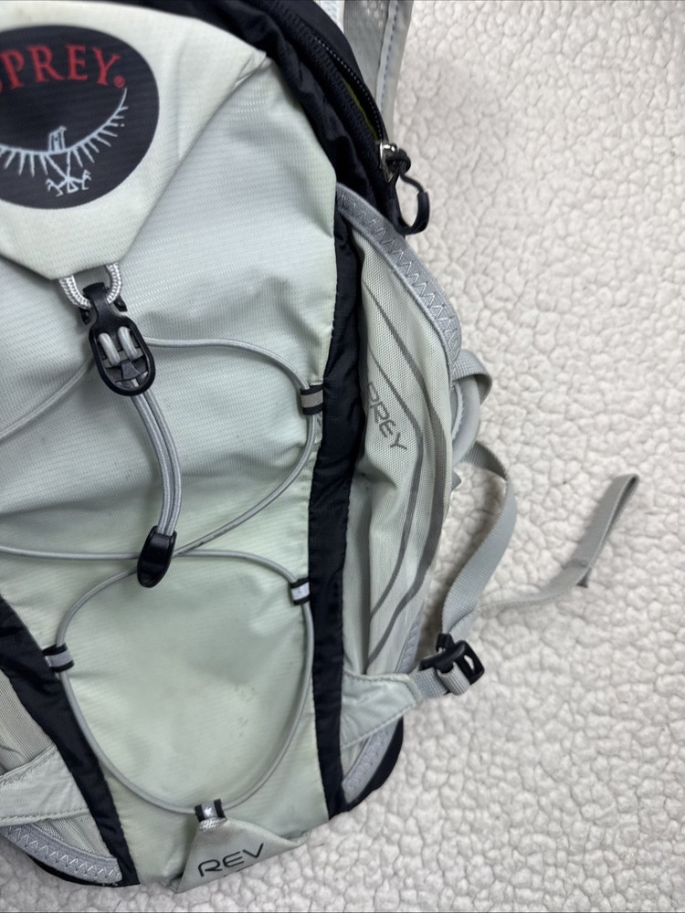 Osprey Rev 1.5 hydration pack in Grey Without Bladder