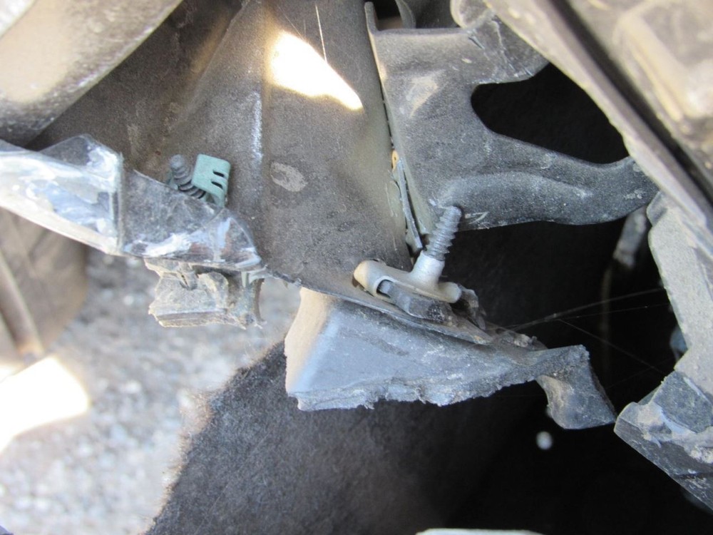 MALIBU 2022 Glove Box 1044905