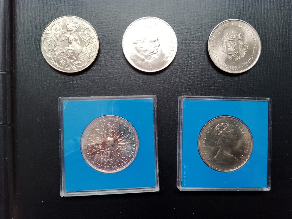 Set of 5 commemorative coins