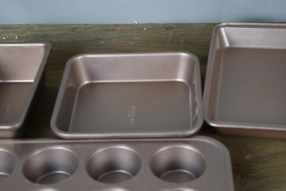 Nonstick Bakeware Set 7 Piece Muffin Loaf Round Square Rectangular Pans Bronze