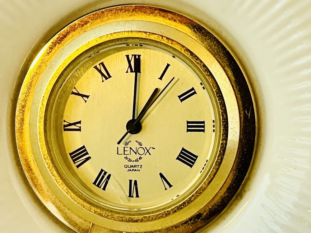 Lenox Flower Quartz Clock - Meridian Pattern