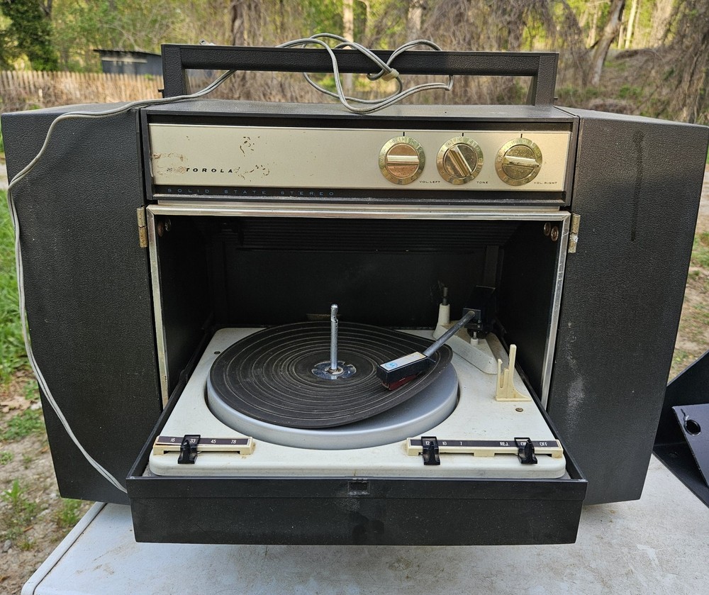 Vintage Motorola Portable Solid State Stereo Record Player (Untested)