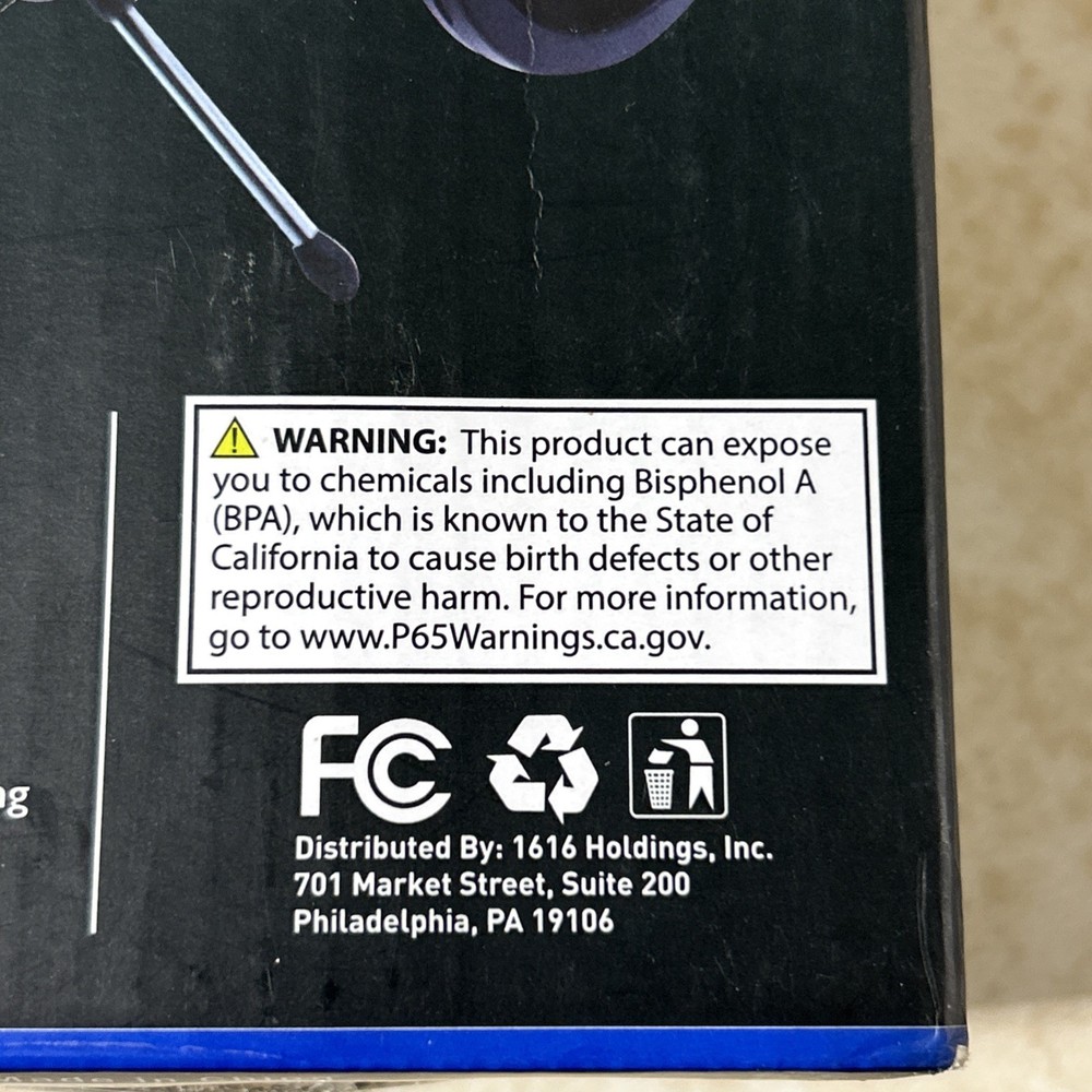 Portable USB Microphone with Pop Filter & Stand | Multi-System Compatible | NIB