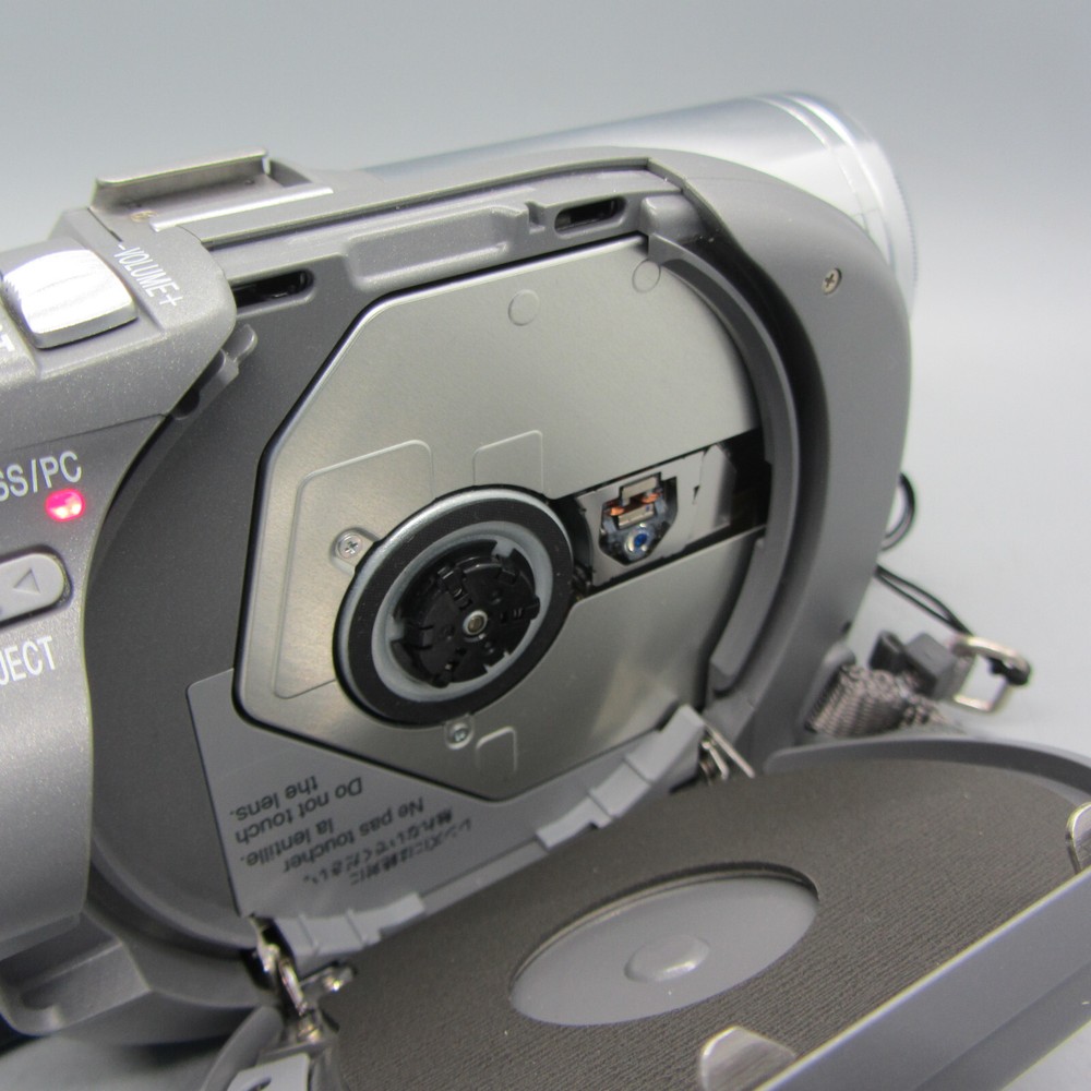 Panasonic 3CCD VDR-D250 Handheld DVD-RW Camcorder Silver Tested