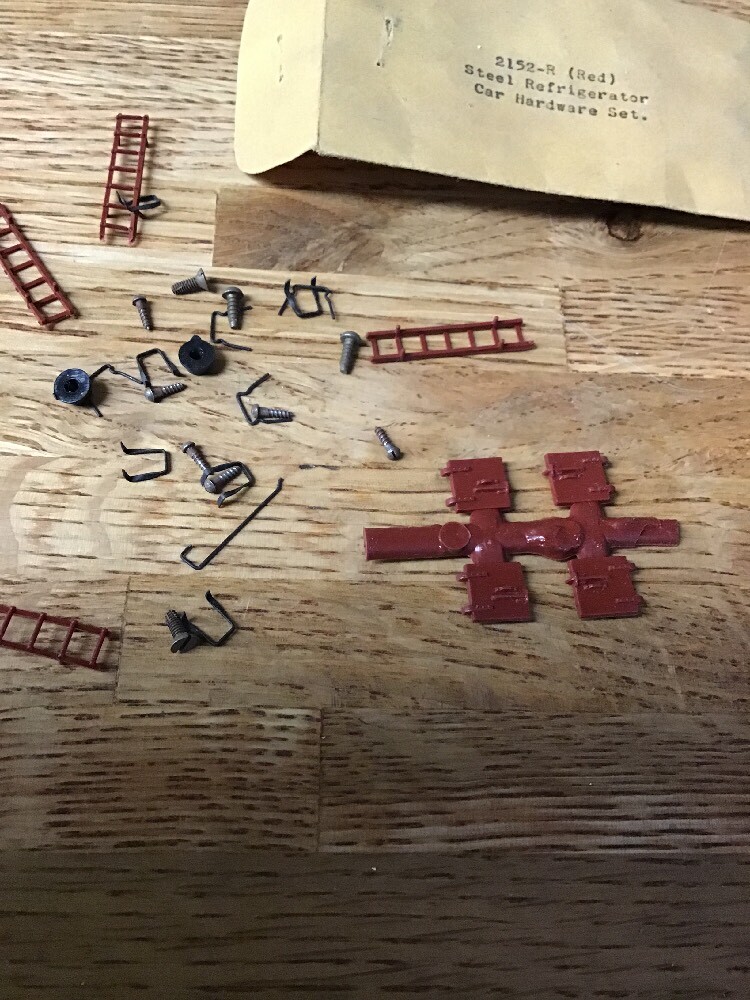 Vintage HO Scale Refrigerator Car Hardware Set 2152-R