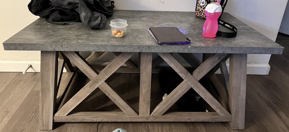 Couch, 2 Lamps, 2 Side Tables, Coffee Table